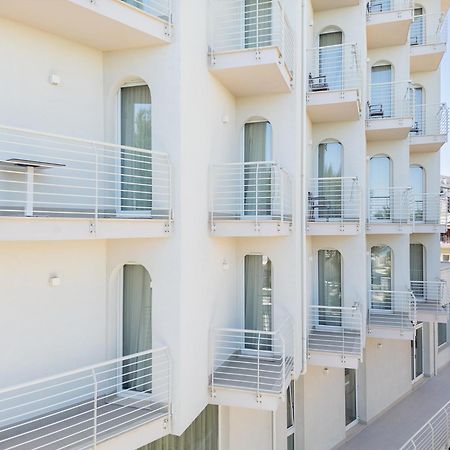 Hotel Velia Grottammare Εξωτερικό φωτογραφία