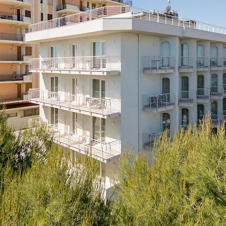 Hotel Velia Grottammare Εξωτερικό φωτογραφία