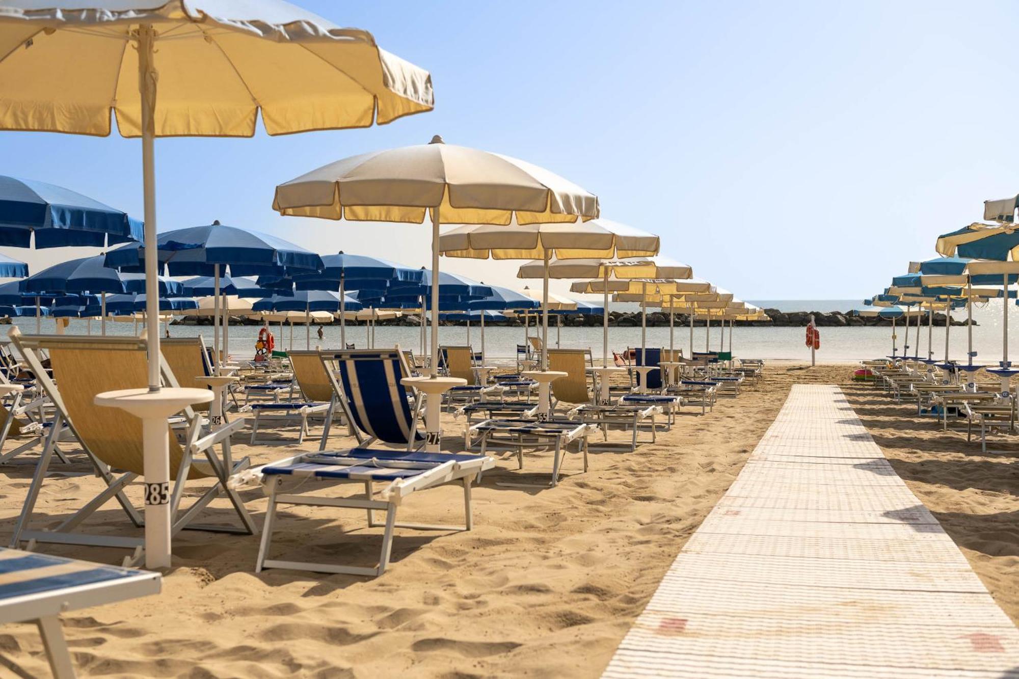 Hotel Velia Grottammare Εξωτερικό φωτογραφία