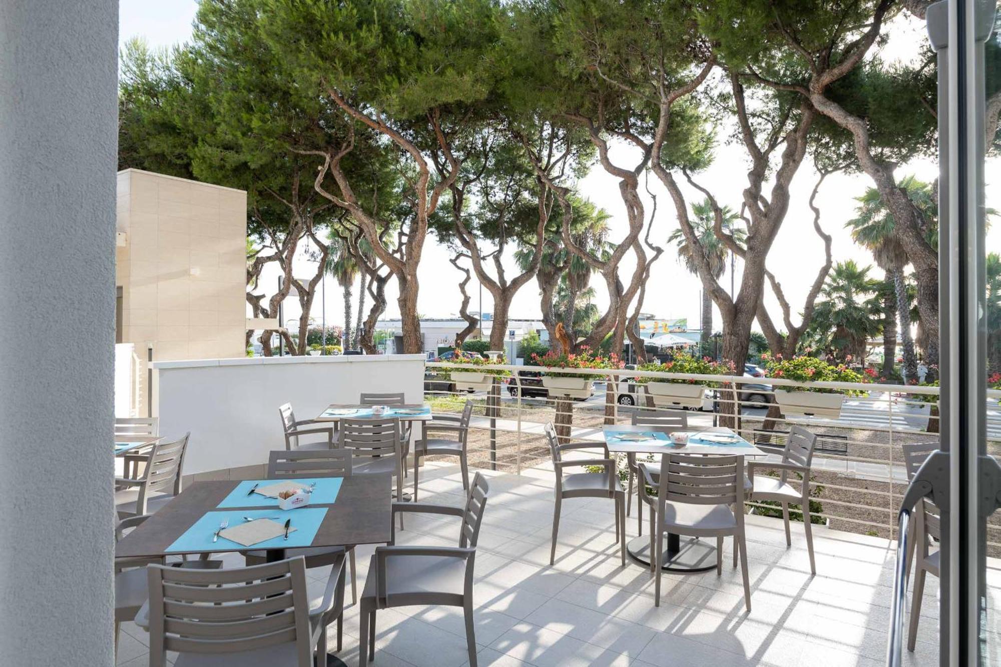 Hotel Velia Grottammare Εξωτερικό φωτογραφία