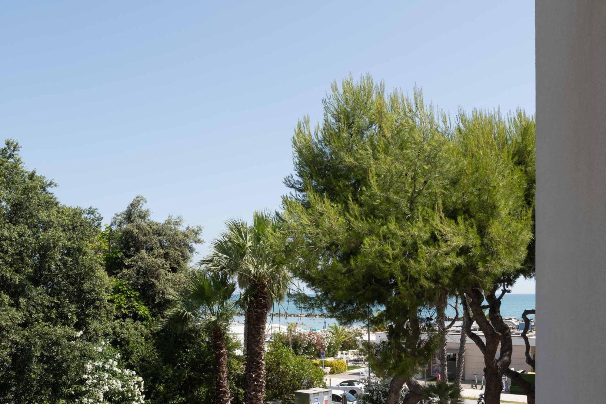 Hotel Velia Grottammare Εξωτερικό φωτογραφία